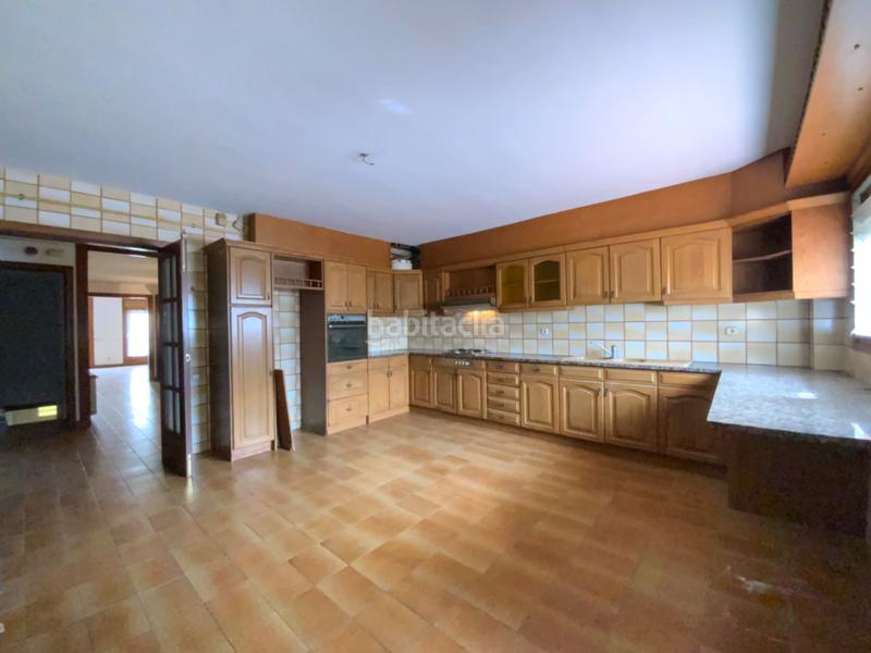 Foto 604907c4-b2ac-45e3-9880-58013c0c6da2. Casa adosada en el centro con jardín privado de 340 m² en Mataró