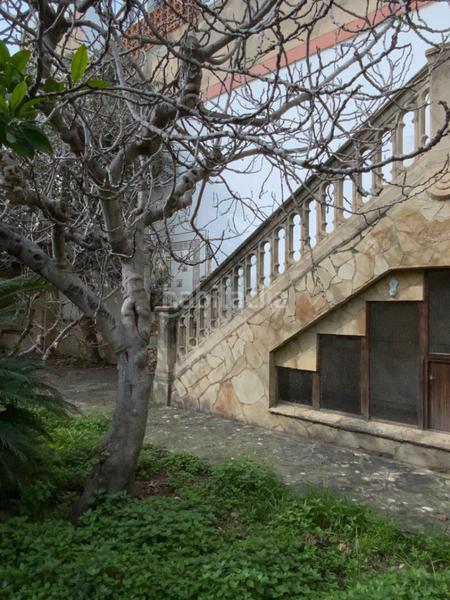 Foto 7834e7b4-c2c5-48b3-97b0-34cd74f30682. Casa adosada en el centro con jardín privado de 340 m² en Mataró