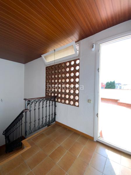 Foto 7ed6f45e-590b-4e04-a619-0bd385fb1a06. Casa adosada en el centro con jardín privado de 340 m² en Mataró