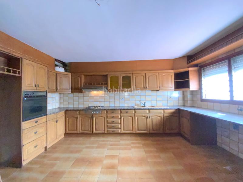 Foto 9f85f42f-2e9c-44ae-a065-86d4d63a5fdb. Casa adosada en el centro con jardín privado de 340 m² en Mataró