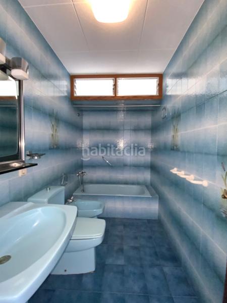 Foto a1bd9191-f408-49be-8dce-59c123f6e039. Casa adosada en el centro con jardín privado de 340 m² en Mataró