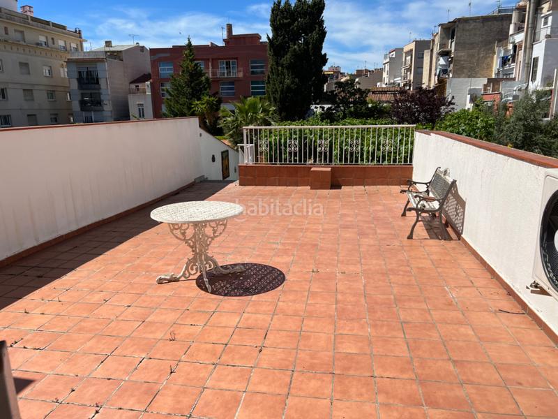 Foto a4537ff2-8873-46cf-b377-9e563f9a4dc0. Casa adosada en el centro con jardín privado de 340 m² en Mataró