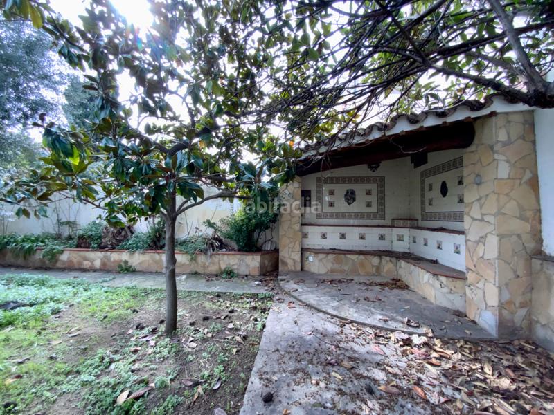Foto b736c23e-8579-46a6-b4ec-44fd93c614a6. Casa adosada en el centro con jardín privado de 340 m² en Mataró
