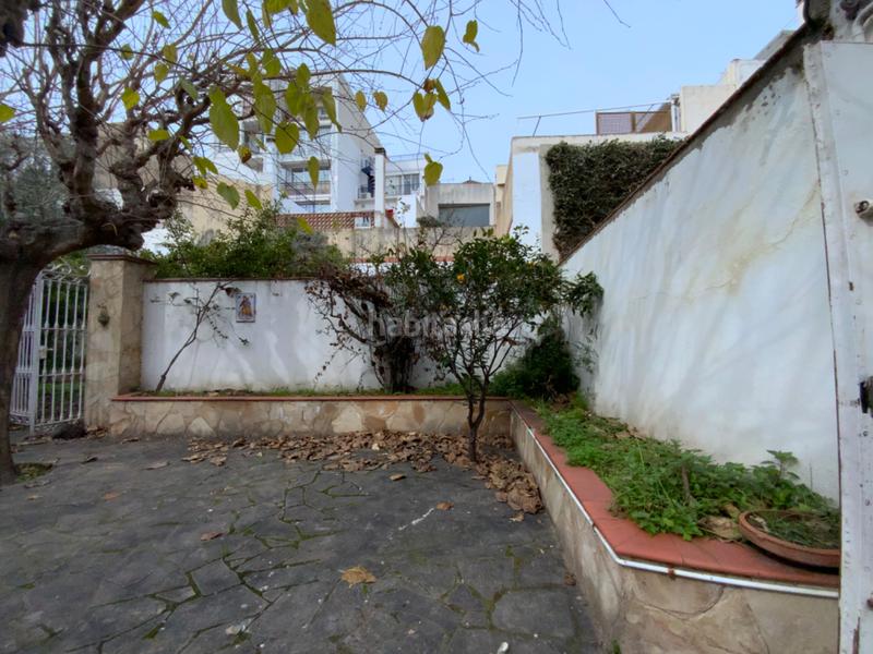 Foto c98bc1e8-3bde-49cc-a65d-79ec2ee41af4. Casa adosada en el centro con jardín privado de 340 m² en Mataró