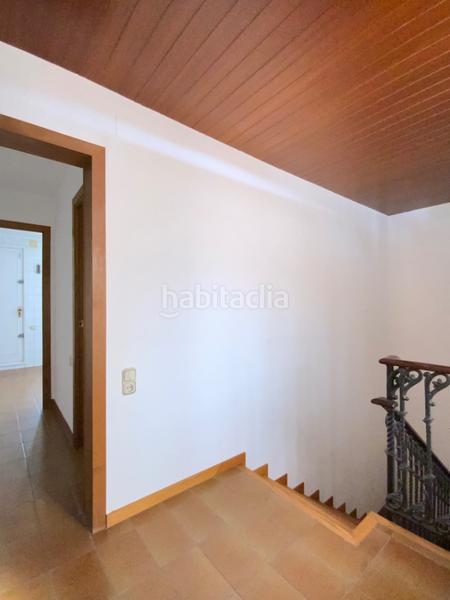 Foto d34ceded-32a2-45e4-a4f7-7c38989a89b8. Casa adosada en el centro con jardín privado de 340 m² en Mataró