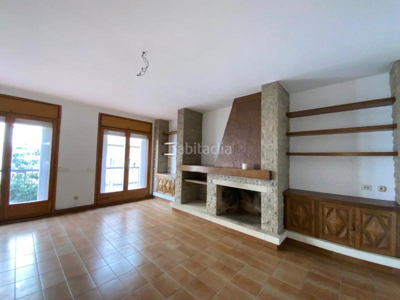 Foto e13aa109-99c6-41e5-a912-be7384df7729. Casa adosada en el centro con jardín privado de 340 m² en Mataró