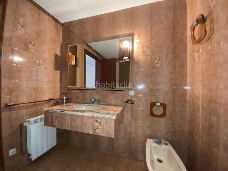 Foto eb9ec751-a8c7-4869-980d-0c3b9b1fa875. Casa adosada en el centro con jardín privado de 340 m² en Mataró
