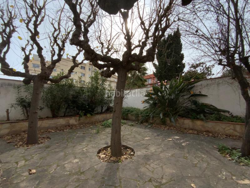 Foto f4216063-cbe5-41a9-8a34-63309a177659. Casa adosada en el centro con jardín privado de 340 m² en Mataró
