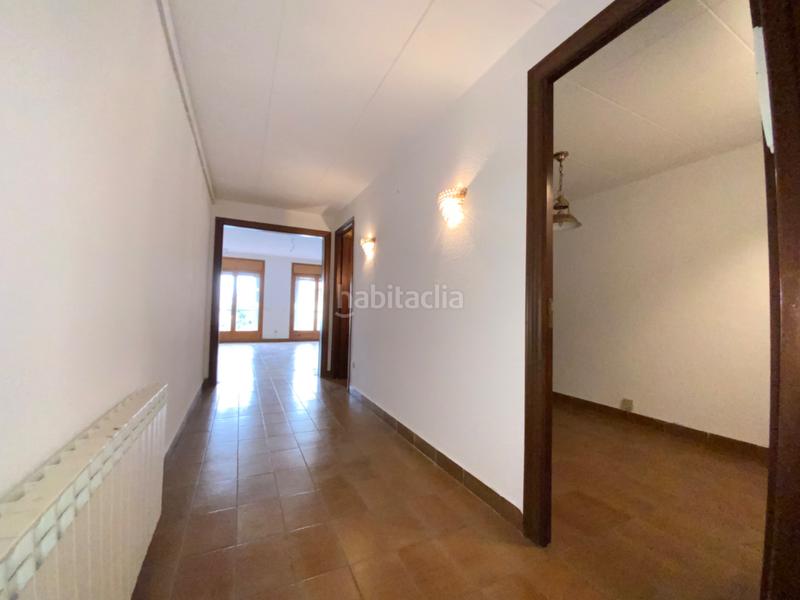 Foto f8cf3a57-4555-4799-96f0-858752d11926. Casa adosada en el centro con jardín privado de 340 m² en Mataró