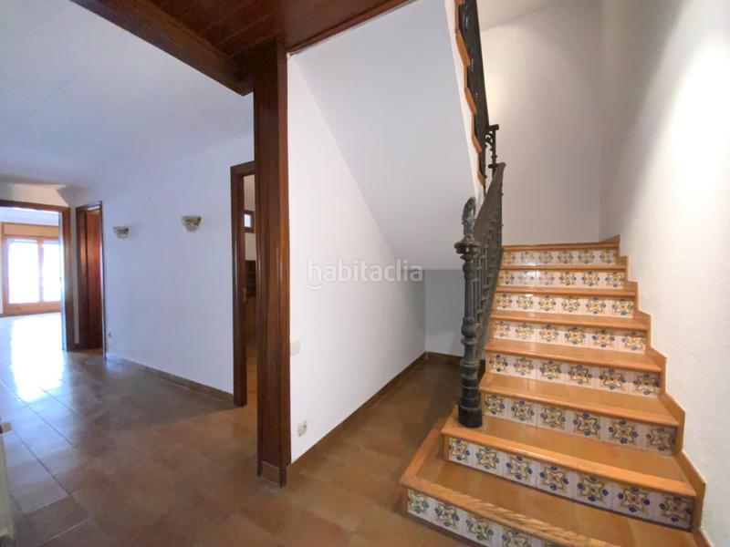 Foto f99cb733-01eb-42bf-81c9-06dc2a070cfb. Casa adosada en el centro con jardín privado de 340 m² en Mataró