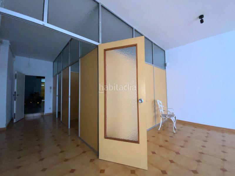 Foto fc264f87-54ad-460d-95d1-1f1f89476049. Casa adosada en el centro con jardín privado de 340 m² en Mataró