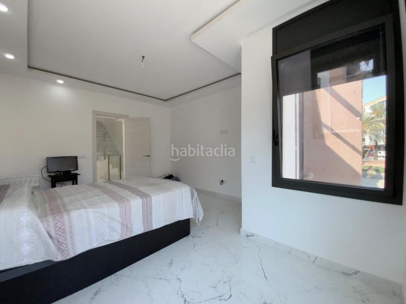 Foto 6f0235bb-3a45-49a0-911b-f500da657230. Casa amb calefacció aparcament a Els Molins Mataró