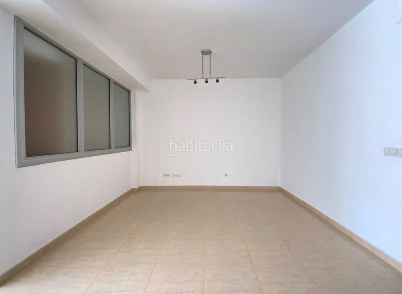 Foto c4aa13e9-43c5-4dc0-b974-74ddb67e3df4. Planta baixa a Peramàs Mataró