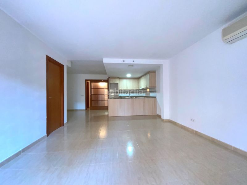 Foto d8147e82-eb75-470b-ad08-02f19abb4abc. Planta baixa a Peramàs Mataró