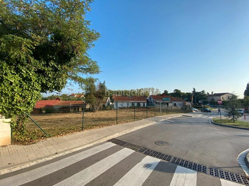 Foto 5b6ad81d-bc8c-4706-9384-0766cd542ae7. Terrain résidentiel dans avinguda mas fuster 2 dans Sant Cugat del Vallès