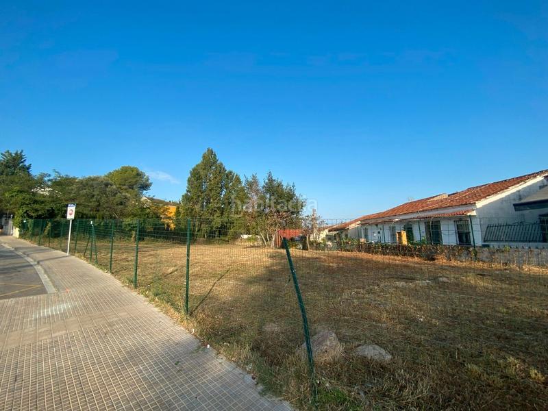 Foto b6ef65cc-004a-4d5f-a514-1499a41a06b4. Terrain résidentiel dans avinguda mas fuster 2 dans Sant Cugat del Vallès