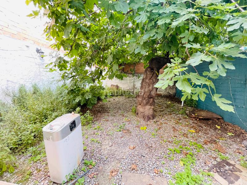 Foto b7119122-e096-40f9-8079-c63ef0b931af. Wohngrundstück in Riu Sud Santa Coloma de Gramenet