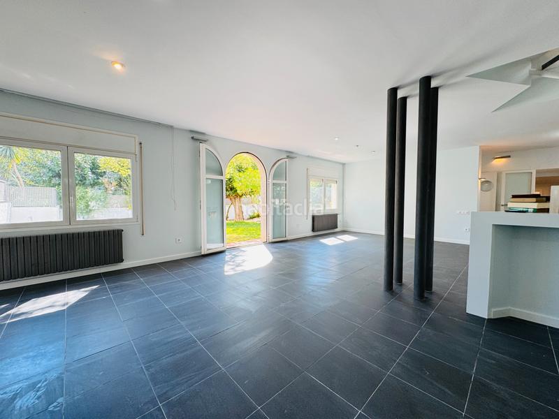 Foto a49ba6bf-e0ac-4292-bdf2-e74c1b7604d3. Alquiler casa bonita casa unifamiliar . zona playa. en Sant Andreu de Llavaneres