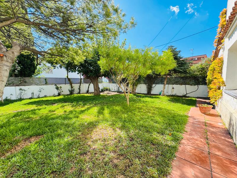 Foto bf9a35e6-d40b-4a85-bf02-cd4ddd6a7796. Alquiler casa bonita casa unifamiliar . zona playa. en Sant Andreu de Llavaneres