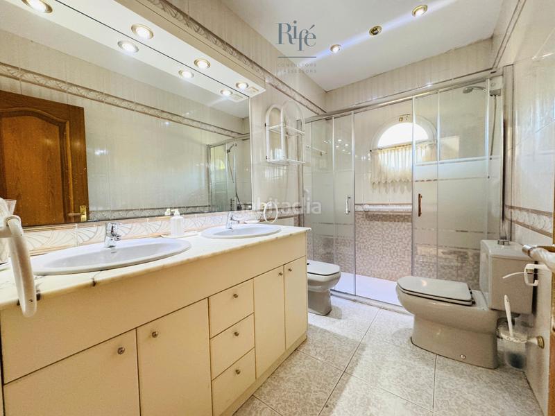 Foto 0e593c34-4636-4eef-8cb6-7695ba2ef3a7. Chalet avec cheminée chauffage parking piscine dans Pallejà