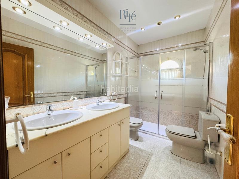 Foto 262b6c9f-fe7a-49e8-a4f8-1a5dfafa4e9f. Chalet avec cheminée chauffage parking piscine dans Pallejà