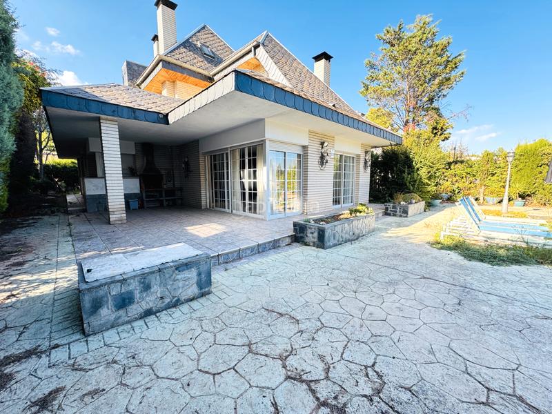 Foto 34124a5d-0b03-4d2b-98a1-19a586b9784d. Chalet avec cheminée chauffage parking piscine dans Pallejà