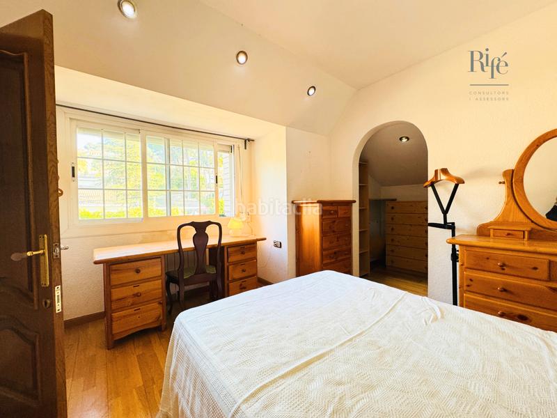 Foto 3a0ab355-00fa-42bc-a99c-69dbb625229b. Chalet avec cheminée chauffage parking piscine dans Pallejà