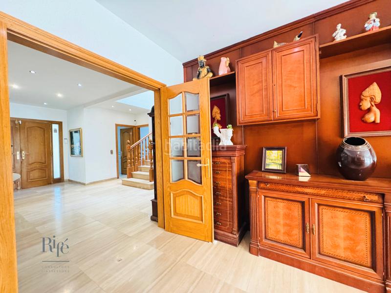 Foto 3b4c0cf3-9680-44cb-9a5c-3f46f9246158. Chalet avec cheminée chauffage parking piscine dans Pallejà