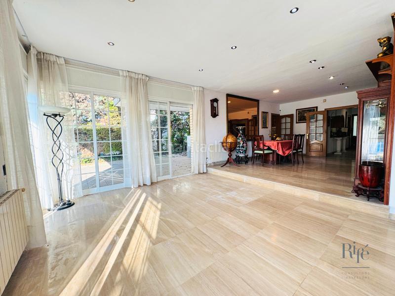 Foto 6675e367-549a-45e2-8764-b8f1fdbe2ce7. Chalet avec cheminée chauffage parking piscine dans Pallejà