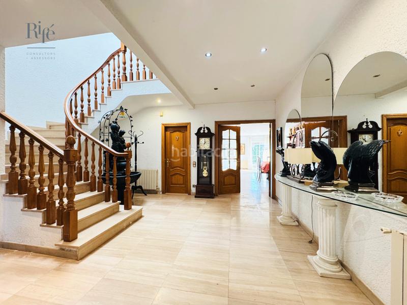 Foto 98038353-e8e4-4383-b8ad-c26c32fa1c47. Chalet avec cheminée chauffage parking piscine dans Pallejà