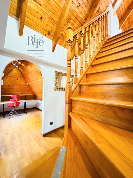 Foto a38cb330-56c5-460c-a2f2-8bb5cc3302a7. Chalet avec cheminée chauffage parking piscine dans Pallejà