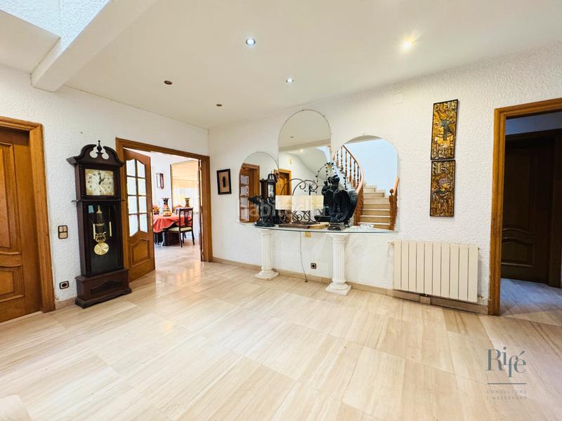 Foto bff75118-dac1-4af8-b05a-94938425a2f4. Chalet avec cheminée chauffage parking piscine dans Pallejà