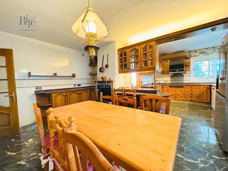 Foto c767c666-6af5-49ff-a791-9be18b0b4104. Chalet avec cheminée chauffage parking piscine dans Pallejà