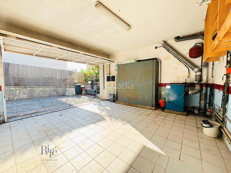 Foto cb54a779-c3a6-498d-9674-54e4530ac8ab. Chalet avec cheminée chauffage parking piscine dans Pallejà