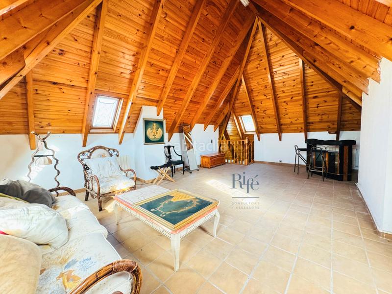 Foto e1854d69-de69-4830-bb6b-d7d545a64402. Chalet avec cheminée chauffage parking piscine dans Pallejà