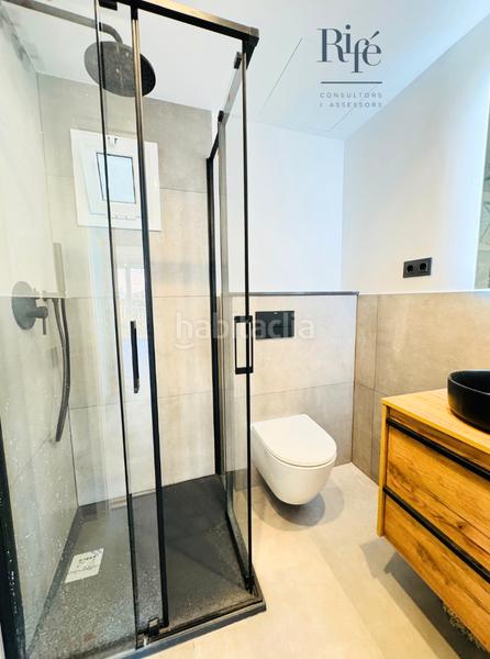 Foto babe7730-93f4-47cd-9274-46d2cacfbbe5. Flat with heating in Raval Barcelona