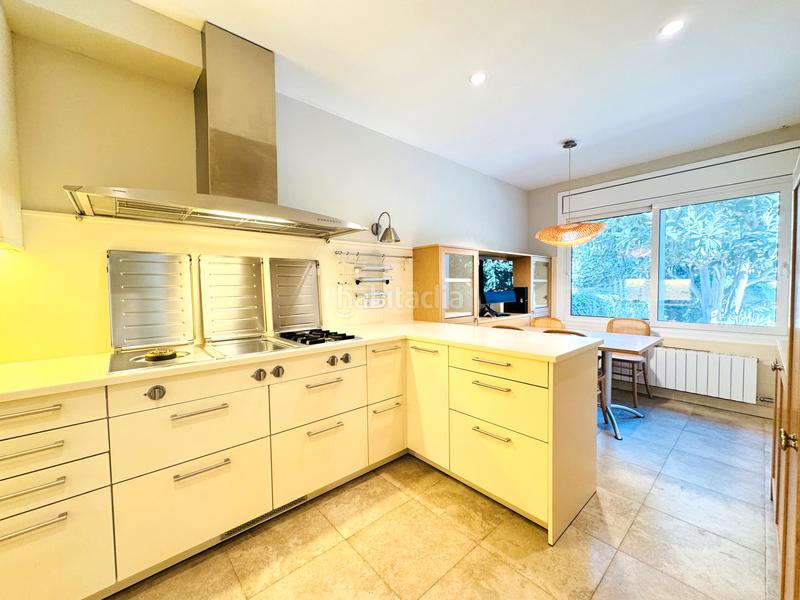 Foto 28d34241-7145-4958-be24-903d2d248df2. Alquiler casa pareada en Teià