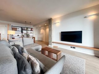 Penthouse in Sant Joan-TV3. Piso  totalmente reformado