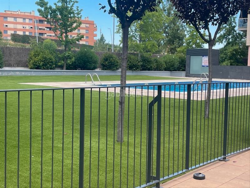 Foto 5bd5f3ec-ac82-4802-a55d-c0aed41998d0. Pis amb calefacció aparcament piscina a Can Llong Sabadell