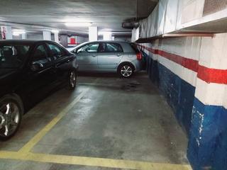 Car parking in Avinguda de Catalunya