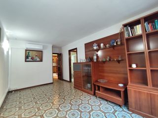 Flat  Carrer de santa marcel·lina. Oportunidad