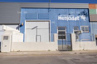 Miete Fabrikhalle  Garbi. Nave industrial de 450 m para restaurante u otros usos