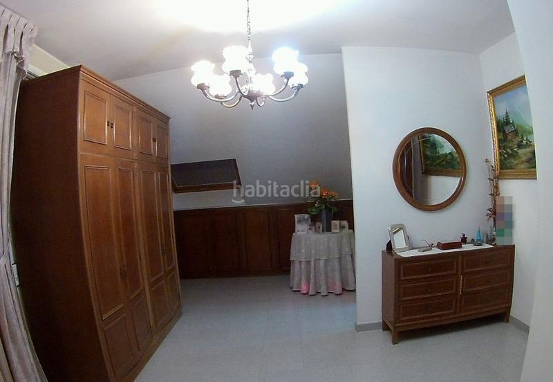 Foto a68a6412-c755-4c92-a8a6-69e46bd846cc. Casa  a 4 vientos con garaje, piscina y jardin en Sant Just Desvern