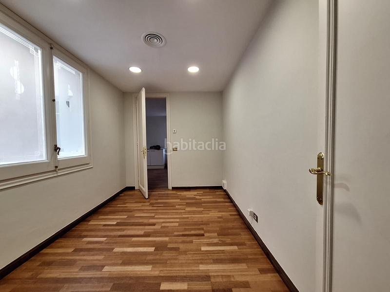 Foto 4a8197e5-b8f1-46a5-b7ef-1725478e96b0. Affitto locale commerciale in Dreta de l´Eixample Barcelona
