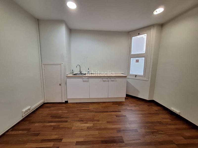 Foto eab5b212-24b7-4f40-b19e-a2dac5575dad. Alquiler local comercial despacho profesional en paseo de gracia en Barcelona