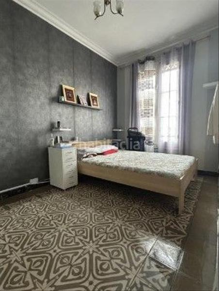 Foto 4b2c3330-6ba7-4c99-9007-bb44af378d08. Piso  alto con gran terraza a reformar en gracia en Barcelona