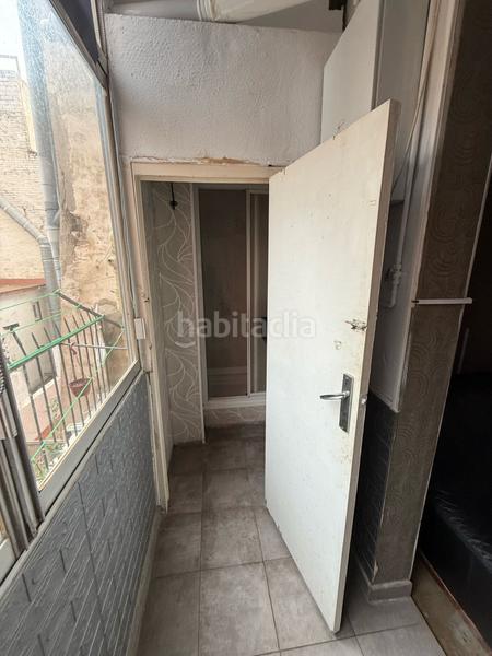 Foto b005494a-a411-48f6-917b-282c4c9482c7. Piso  alto con gran terraza a reformar en gracia en Barcelona