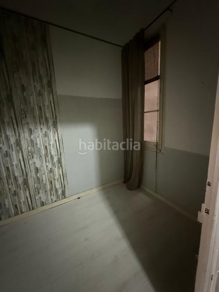 Foto d17d237f-e50f-40a2-993f-11f971a42f5d. Piso  alto con gran terraza a reformar en gracia en Barcelona