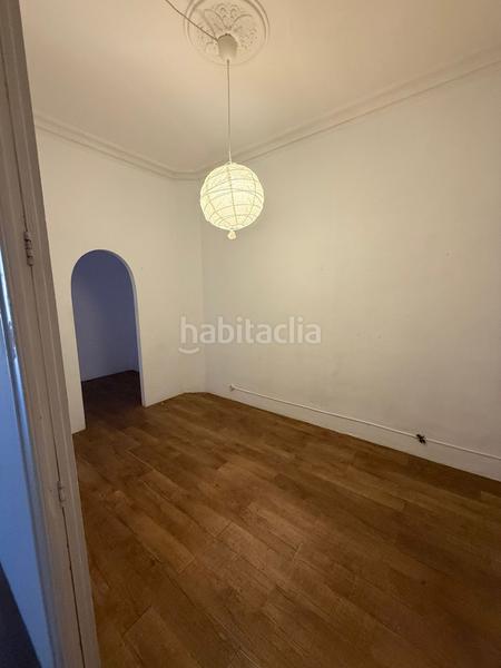 Foto 8cbe8c50-1ae0-44d5-8d14-df799b1d7c39. Piso gran piso a reformar en Dreta de l´Eixample Barcelona