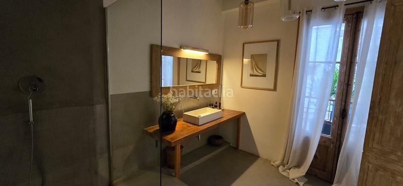 Foto aeb8cd0b-f9a4-416d-8106-1af34152f45f. Piso  en barrio gotico en Gòtic Barcelona